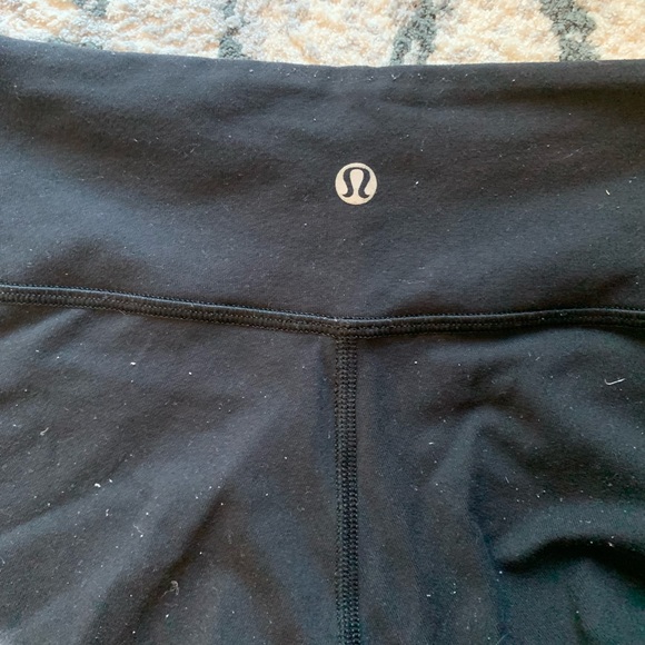 Lululemon black tights - Picture 2 of 3